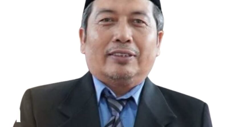 Foto: Sekretaris DPRD KSB, Hasanuddin, S.H., M.H.