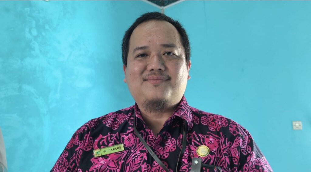 Foto: Kepala Dikes KSB, dr. Carlof, M.MRS., MQM.(Media KSB)