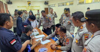 Foto: Tes Urine Personel Polres KSB Bersama BNNK Sumbawa Barat