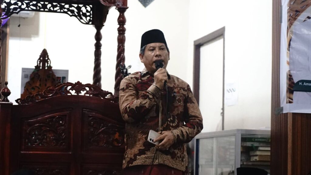 Foto: Plt. Camat Sekongkang, H. Abdul Muthalib, S.Pd., M.M.