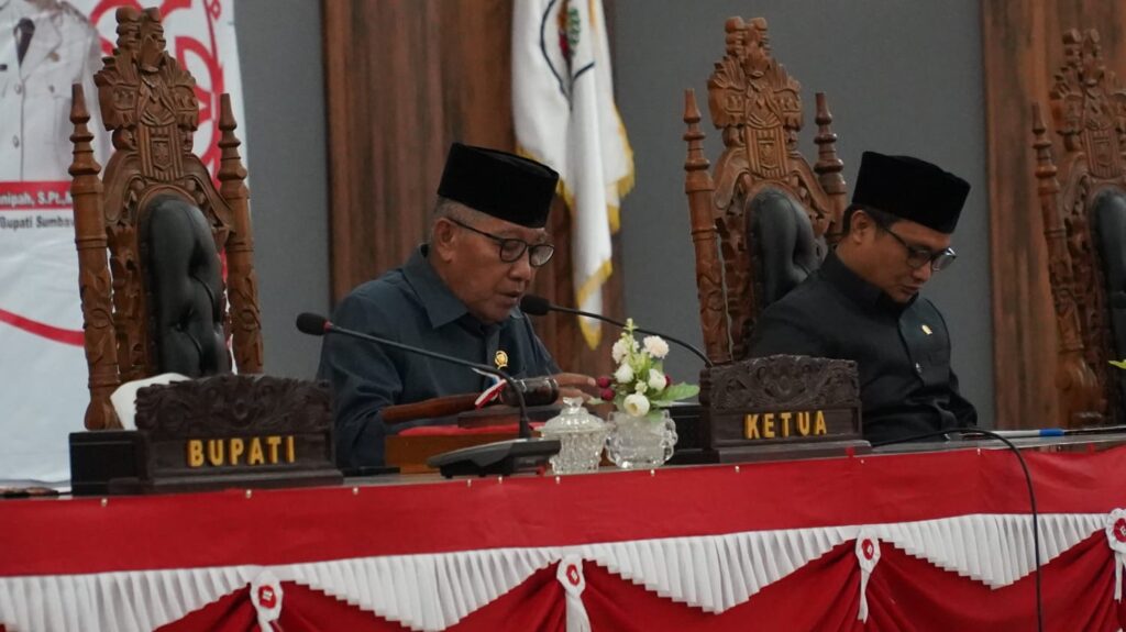 Foto: Rapat Paripurna DRPD KSB tentang pembentukan Pansus LKPJ Bupati TA 2025