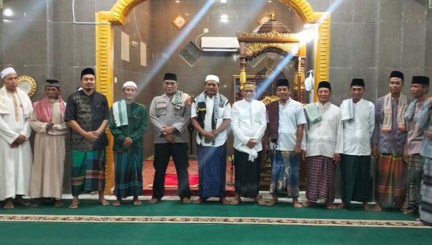 Foto: Safari Ramadhan Kecamatan Seteluk di desa Meraran