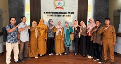 Foto: Sekretariat DPRD KSB bersama Sekretariat DPRD Sumbawa
