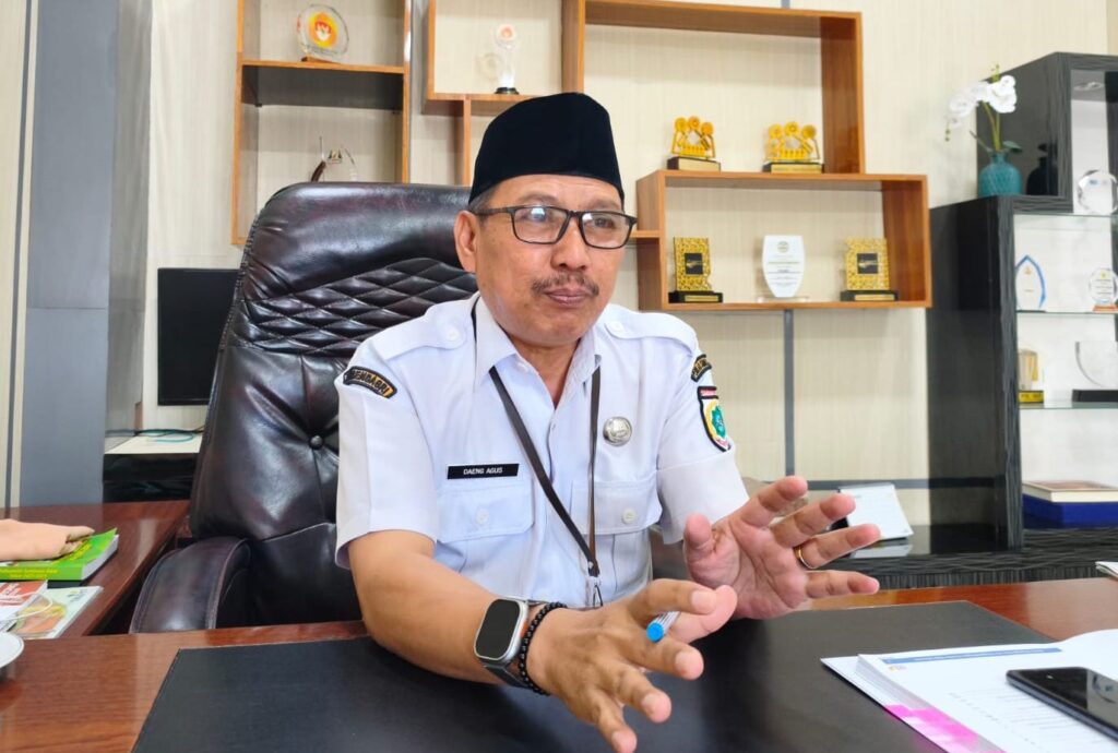 Foto: Kepala Badan Kepegawaian dan Pengembangan Sumber Daya Manusia (BKPSDM) KSB, Agusman, S.Pt.