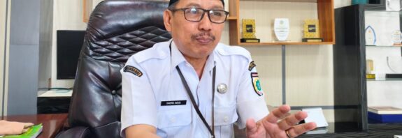 Foto: Kepala Badan Kepegawaian dan Pengembangan Sumber Daya Manusia (BKPSDM) KSB, Agusman, S.Pt.