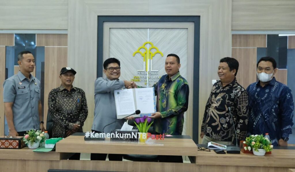 Foto: Dishub KSB berkunjung ke kantor Kemenkum NTB