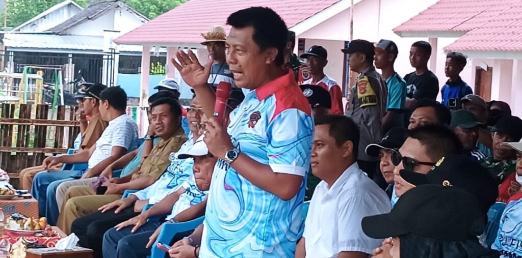 Foto: Bupati KSB, Amar Nurmansyah saat membuka Turnamen Buin Banyu 2026.