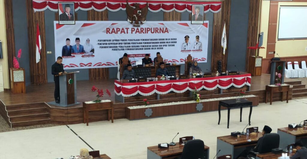 Foto: Rapat Paripurna DPRD KSB