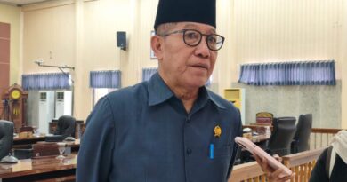 Foto: Ketua DPRD KSB, Kaharuddin Umar. (dok. Media KSB)