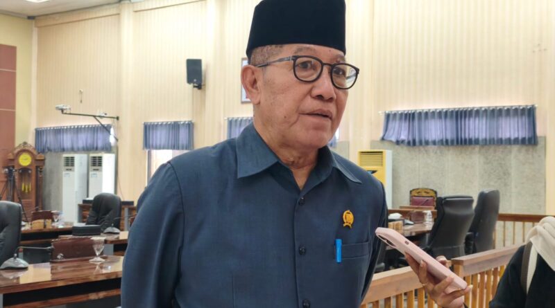 Foto: Ketua DPRD KSB, Kaharuddin Umar. (dok. Media KSB)