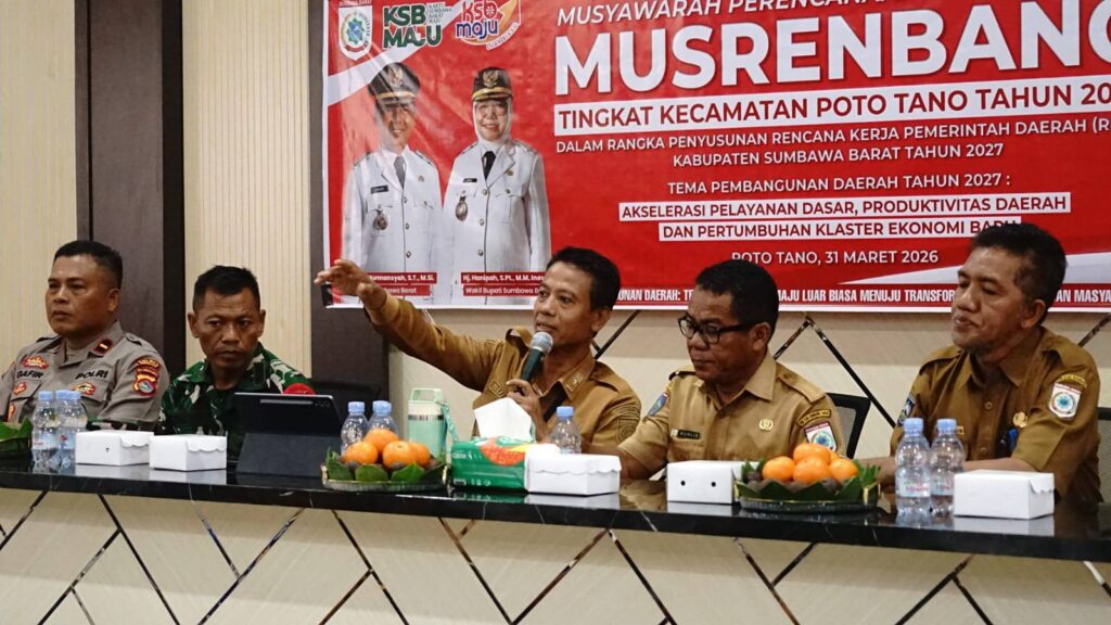 Foto: Rapat Musrenbang di Kecamatan Poto Tano
