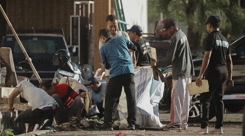 Foto: Gotong royong bersih-bersih Pasar Tana Mita, Taliwang (dok. prokopim)
