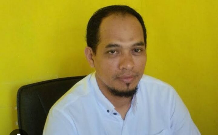 Foto: Kepala Desa Tapir, Zainuddin, SE.