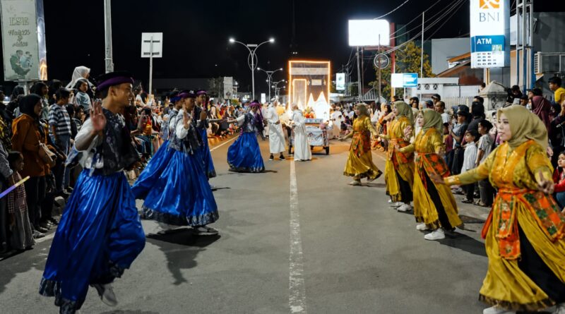 Foto: Penampilan Dishub KSB saat pawai takbir Idul Adha 1447 H (dok. Dishub KSB)