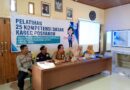 Foto: Kepala Desa Bukit Damai, Suwardi, saat membuka pelatihan kompetensi Kader Posyandu.