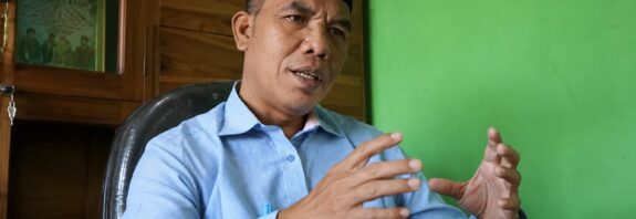 Foto: Kepala Desa Tebo, Abdul Wahab