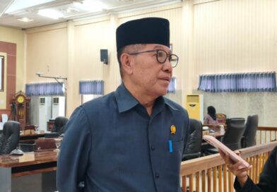 Foto: Ketua DPRD KSB, Kaharuddin Umar.