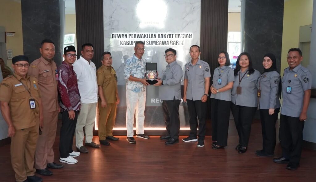 Foto: Raperda penyertaan modal Pemerintah KSB ke Bank Daerah