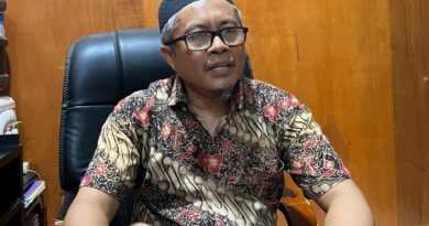 Foto: Sekretaris Dinsos KSB, Andi Suwandi