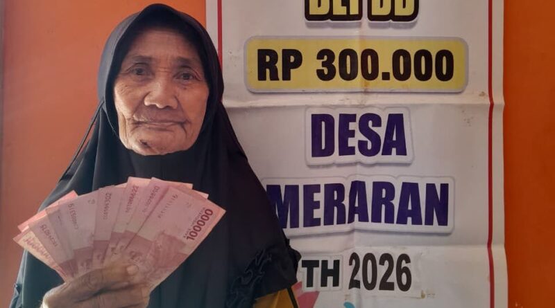 Foto: Salah satu penerima BLT Desa Meraran, Seteluk