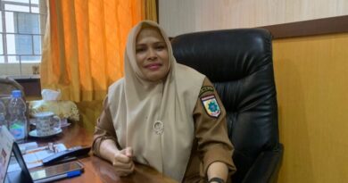 Foto: Kepala Dukcapil KSB, Ferial