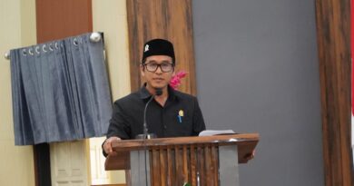 Foto: H. Basuki, juru bicara Fraksi Golkar (dok. DPRD KSB)