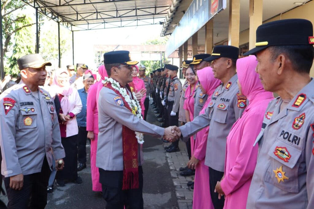 Foto: Kunjungan Kerja (Kunker) Kapolda NTB, Irjen Pol Kalingga Rendra Raharja, S.E., M.H, di Sumbawa Barat.