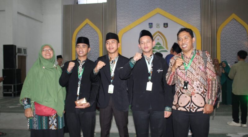 Foto: Peserta Fahmil Qur'an KSB pada ajang MTQ Provinsi NTB ke-XXXI.