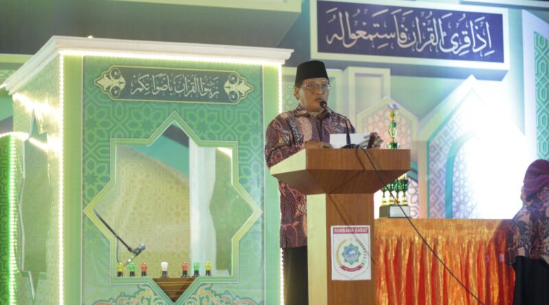 Foto: Camat Seteluk, M. Ikhwan Menutup MTQ Kecamatan Seteluk 2026 (dok. Kantor Camat Seteluk)