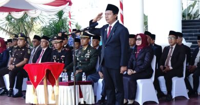 Foto: Bupati KSB saat upacara peringatan Hari Lahir Pancasila 2026 (PPID Sumbawa Barat)