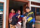 Foto: Pemberian penghargaan ke pemenang lomba video Dishub KSB pada saat pawai takbir Idul Adha. (dok. Media KSB)