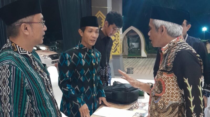 Foto: Kafilah KSB mempertanyakan hasil keputusan dewan juri.