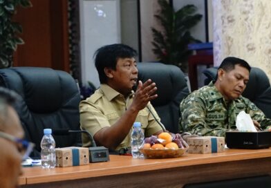 Foto: Bupati KSB, H. Amar Nurmansyah pimpin rapat persiapan Pilkades 2026 (dok. PPID Sumbawa Barat)