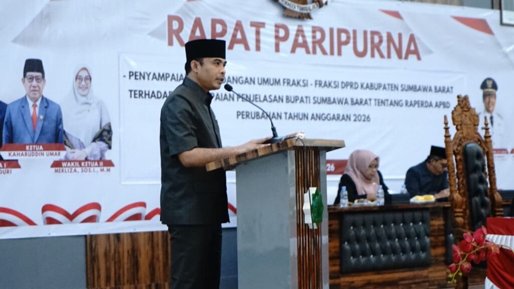 Foto: Sidang Paripurna penyampaian Pandangan Umum Fraksi DPRD KSB terhadap Raperda APBD Perubahan