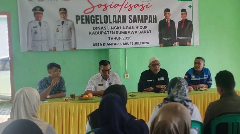 Foto: Sosialisasi pengelolaan sampah berbasis masyarakat di desa Kiantar