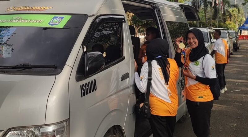 Foto: Mini bus dari KSB untuk keperluan atlet Porprov tiap Kabupaten