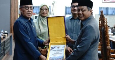Foto: Penyampaian Bupati KSB Nota Keuangan Raperda Perubahan APBD 2026 (dok. Vale Rungan)