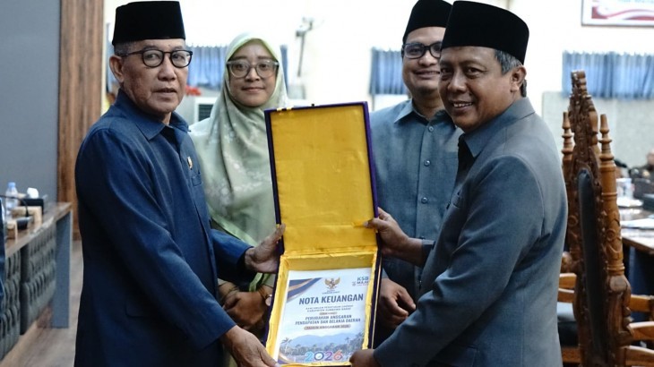 Foto: Penyampaian Bupati KSB Nota Keuangan Raperda Perubahan APBD 2026 (dok. Vale Rungan)