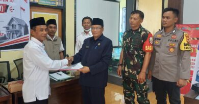 Foto: Pelantikan PAW BPD Lamusung