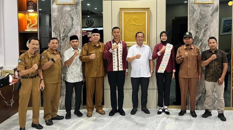 Foto: Wakil Paskibraka Nasional Asal KSB, Maharazthu Rizqhy Ramadhana Chubuyana bertemu Gubernur NTB