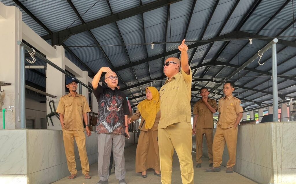 Foto: Diskoperindag KSB Tinjau Lokasi Tanah Mira