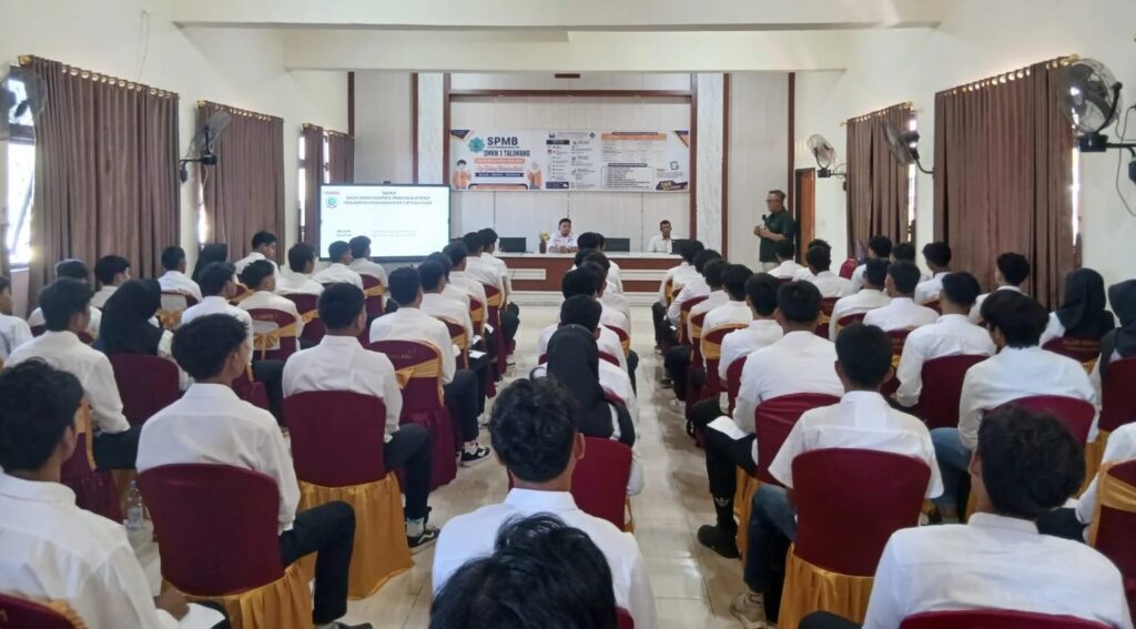 Foto: Tes TPA dan wawancara 322 calon peserta program pelatihan mekanik dan operator alat berat, BLK KSB. (dok. Suara NTB)