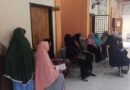 Foto: Penyerahan 597 sak beras bantuan pangan kepada 199 KPM oleh Pemdes Dasan.