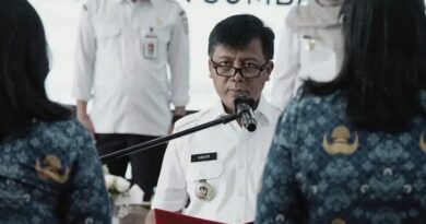 Foto: Bupati Sumbawa Barat H. Amar Nurmansyah, S.T., M.Si., melantik dan mengambil sumpah jabatan pejabat fungsional Lingkup Pemerintah KSB (dok. Prokopim KSB)