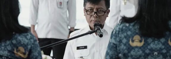 Foto: Bupati Sumbawa Barat H. Amar Nurmansyah, S.T., M.Si., melantik dan mengambil sumpah jabatan pejabat fungsional Lingkup Pemerintah KSB (dok. Prokopim KSB)
