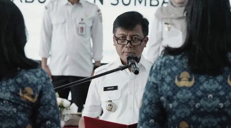 Foto: Bupati Sumbawa Barat H. Amar Nurmansyah, S.T., M.Si., melantik dan mengambil sumpah jabatan pejabat fungsional Lingkup Pemerintah KSB (dok. Prokopim KSB)