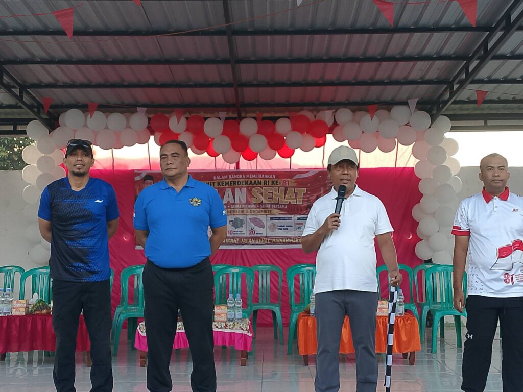 Foto: Jalan Sehat Tapir dalam rangka HUT ke-81 RI.