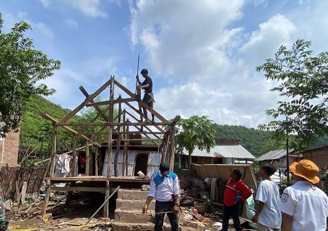 Foto: Bantuan Rumah Layak Huni Disperkim KSB.