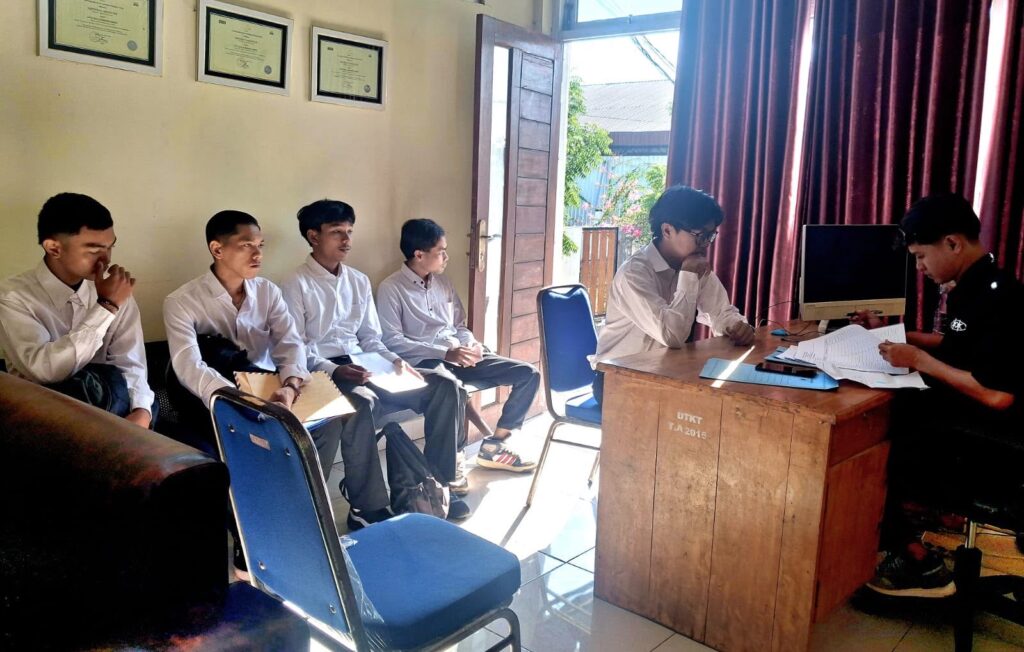 Foto: Seleksi Wawancara Pelatihan Advokasi Batch 4 UPTD BLK KSB