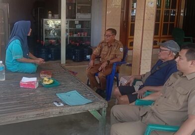 Foto: Sidak LPG pangkalan UD. Dua Putri di Dusun Aina, Desa Meraran, Seteluk oleh tim Diskoperindag KSB